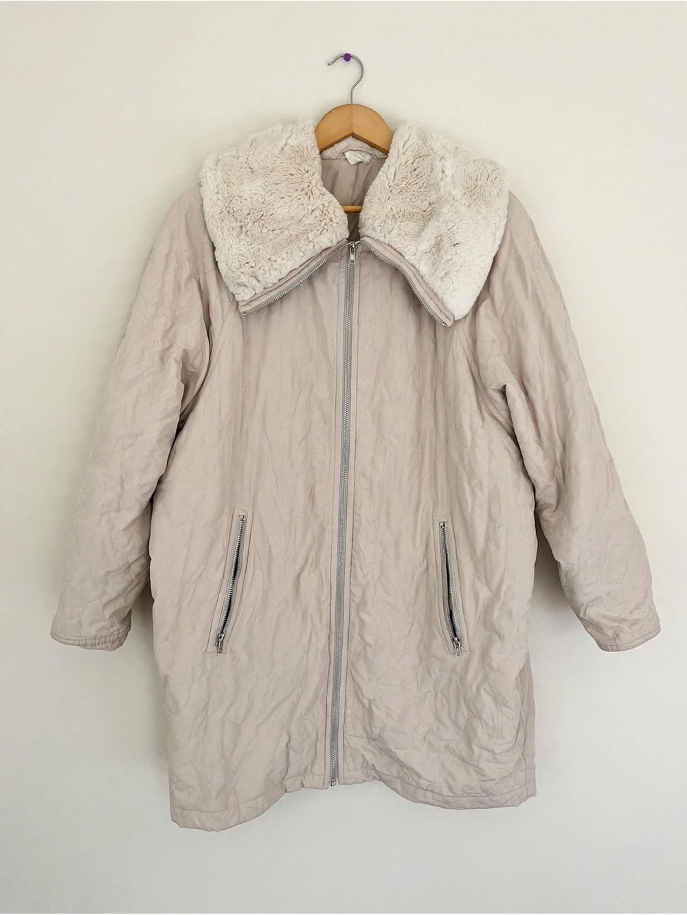 Women's Cream Faux-Fur Collar Zip Coat